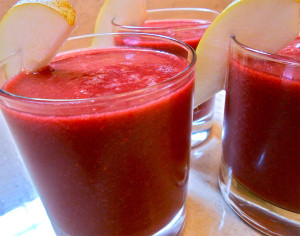 Winter raspberry pear surprise smoothie