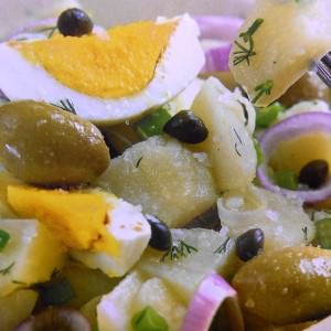 Potato salad with capers and green olives