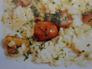 Hearty chicken risotto with mushrooms